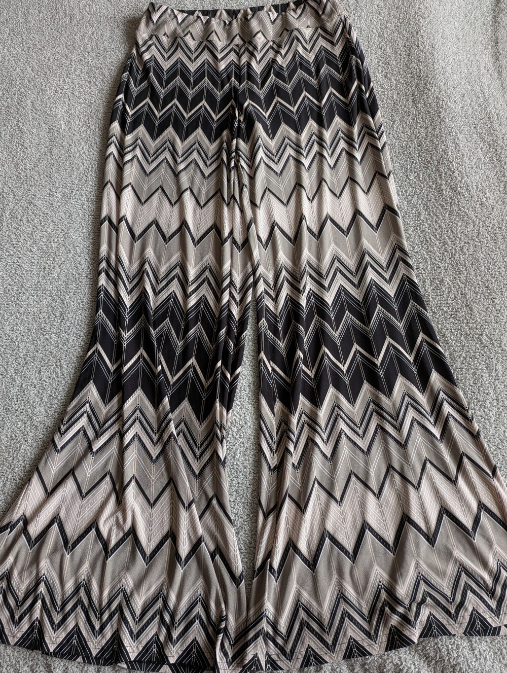 Joseph Ribkoff Black & Beige Chevron Wide-Leg Palazzo Pants
